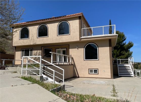 Exterior, Facade, Mediterranean