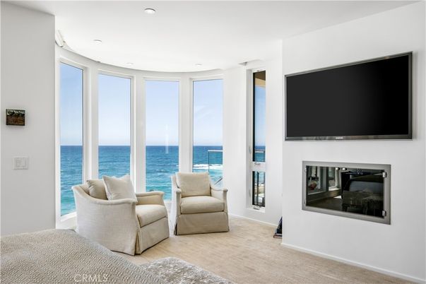 Fireplace, Interior, Recessed Lighting, Water