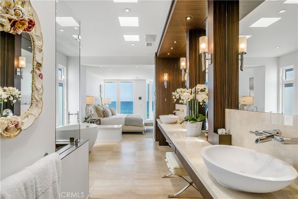 Bathroom, Interior, Recessed Lighting, Water