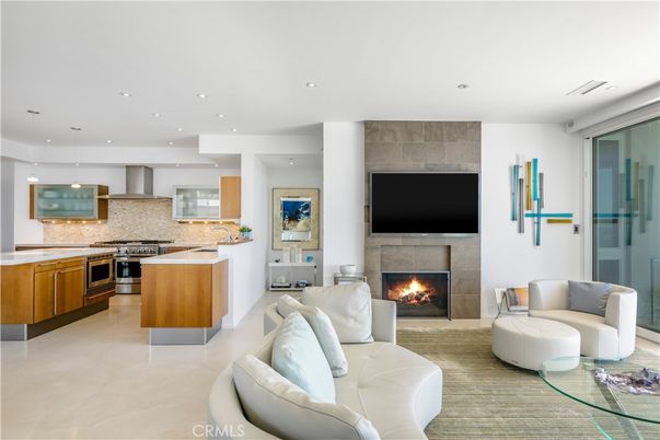 Fireplace, Interior, Kitchen, Living room, Pendant Lights, Recessed Lighting, Stainless Steel Appliances
