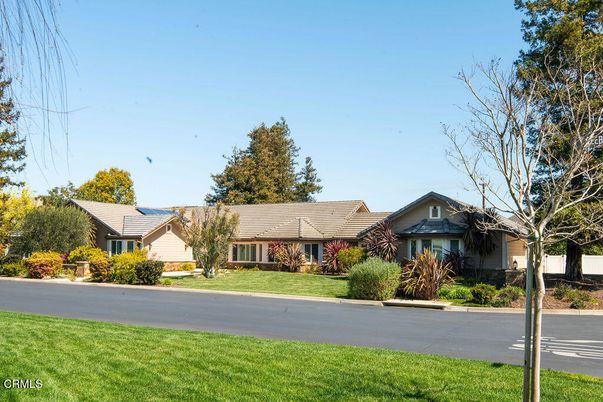 Backyard, Exterior, Facade, Ranch