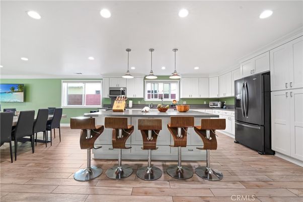 Dining room, Interior, Kitchen, Pendant Lights, Recessed Lighting, Wood Texture Flooring
