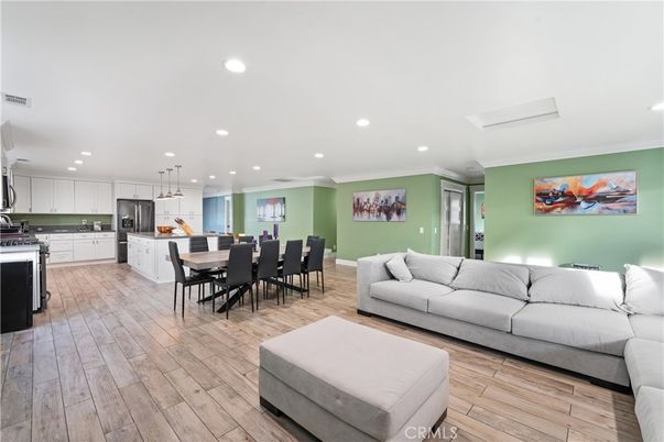 Dining room, Interior, Kitchen, Living room, Pendant Lights, Recessed Lighting, Wood Texture Flooring
