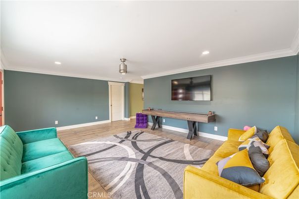 Game Room, Interior, Living room, Recessed Lighting, Wood Texture Flooring