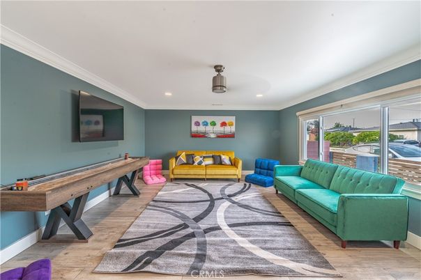 Game Room, Interior, Living room, Recessed Lighting, Wood Texture Flooring