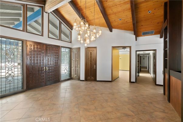 Chandelier, Interior, Wooden Beams, Wooden Ceilings