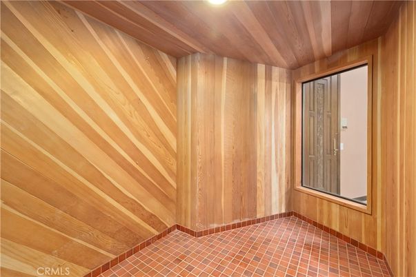 Empty room, Interior, Recessed Lighting, Wooden Ceilings, Wooden Walls