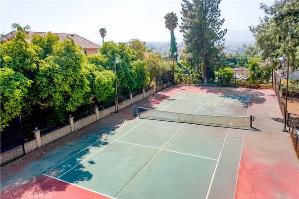 Exterior, Tennis Courts