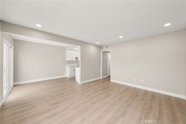 Empty room, Interior, Recessed Lighting, Wood Texture Flooring