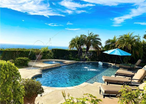 Exterior, Pool, Water