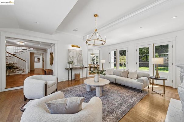 Chandelier, Fireplace, Interior, Living room, Recessed Lighting, Wood Texture Flooring
