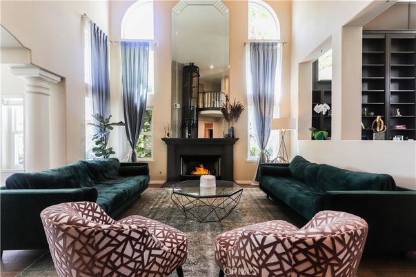 Fireplace, Interior, Living room