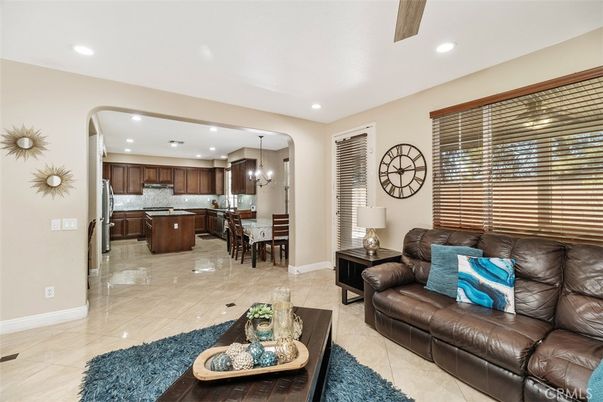 Dining room, Interior, Kitchen, Living room, Pendant Lights, Recessed Lighting, Stainless Steel Appliances