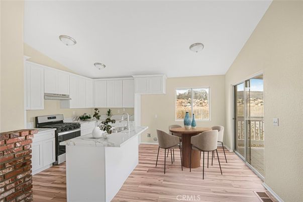 Dining room, Interior, Kitchen, Stainless Steel Appliances, Wood Texture Flooring
