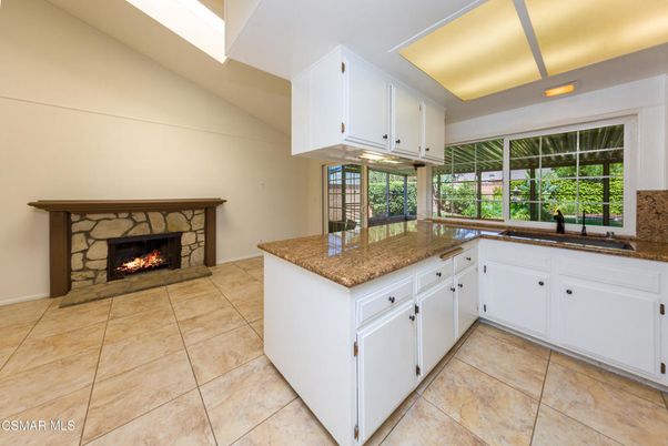 Fireplace, Interior, Kitchen