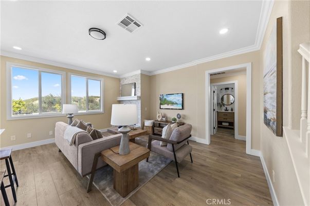 Interior, Living room, Recessed Lighting, Wood Texture Flooring