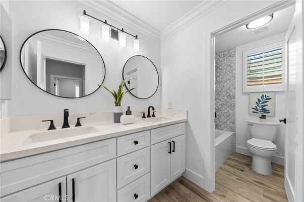 Bathroom, Dual Sink Vanities, Interior, Wood Texture Flooring