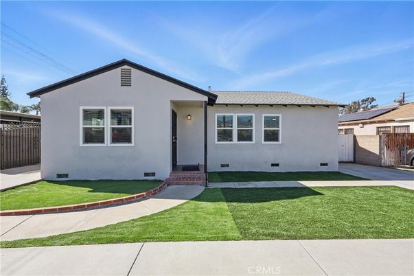 Exterior, Facade, Solar Panels, Ranch