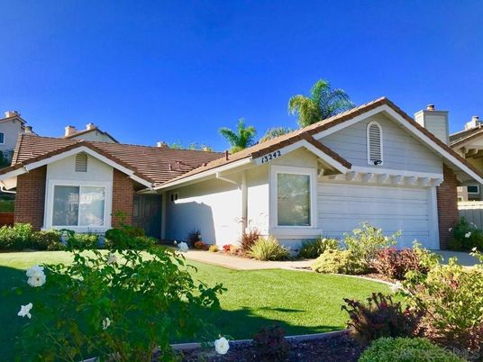 Attached, Backyard, Exterior, Facade, Brick Facade, Ranch
