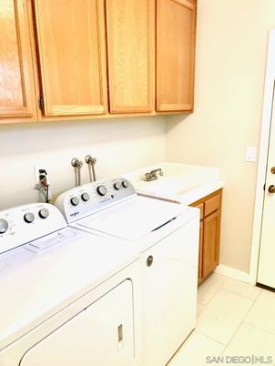 Interior, Washer