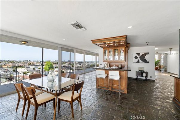Dining room, Interior, Recessed Lighting