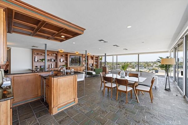Dining room, Interior, Recessed Lighting