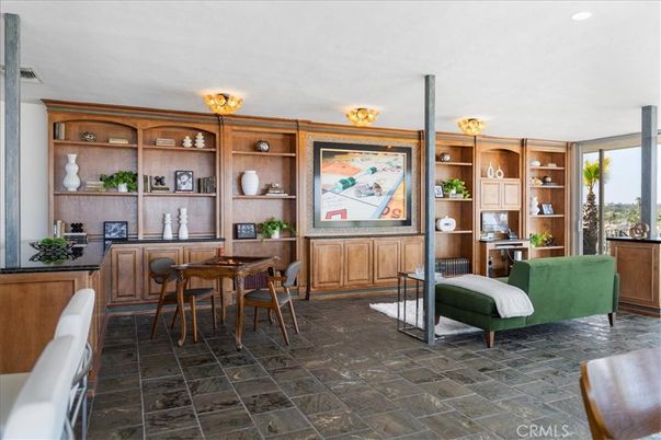 Dining room, Interior