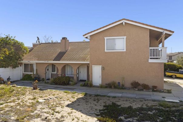 Backyard, Exterior, Facade, Mediterranean