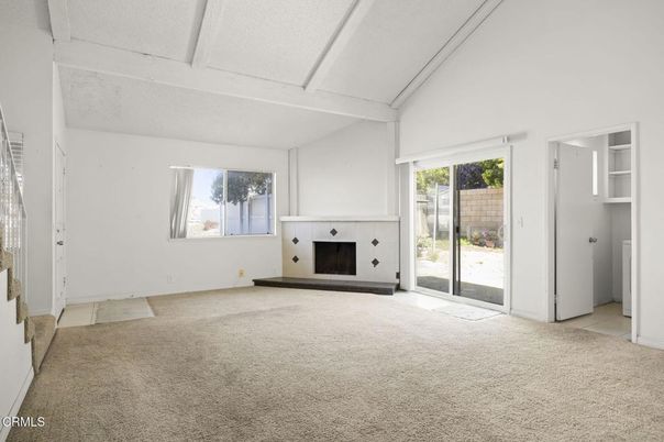 Empty room, Fireplace, Interior