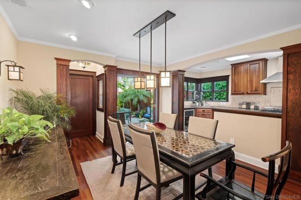 Dining room, Interior, Kitchen, Pendant Lights, Recessed Lighting, Wood Texture Flooring