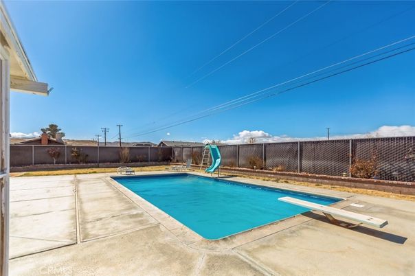Exterior, Playground, Pool