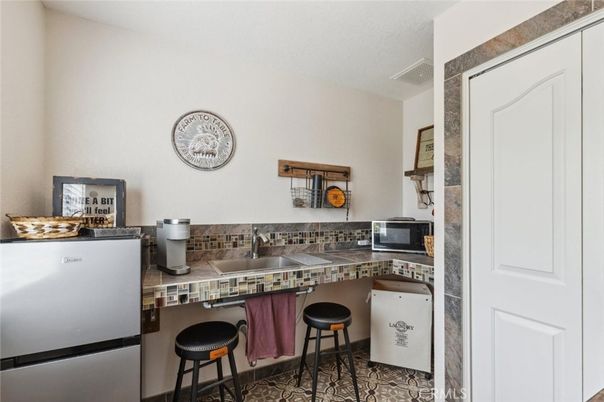 Interior, Kitchen, Tile Countertops