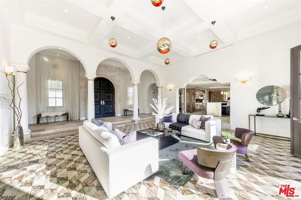 Interior, Living room, Pendant Lights, Recessed Lighting