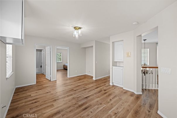 Empty room, Interior, Pendant Lights, Wood Texture Flooring