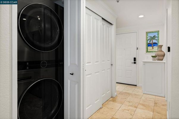 Interior, Recessed Lighting, Utility Closets, Washer
