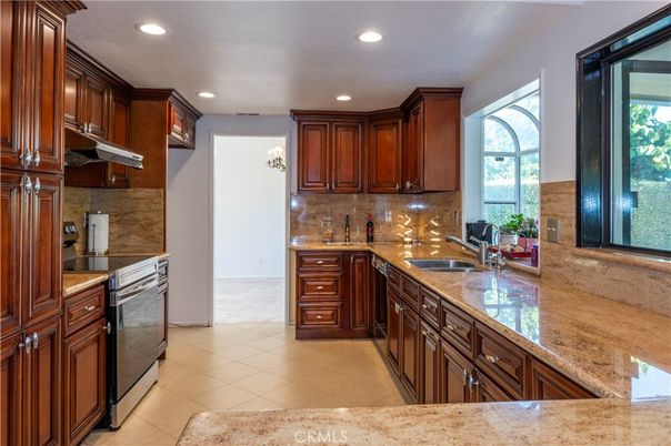 Interior, Kitchen, Recessed Lighting