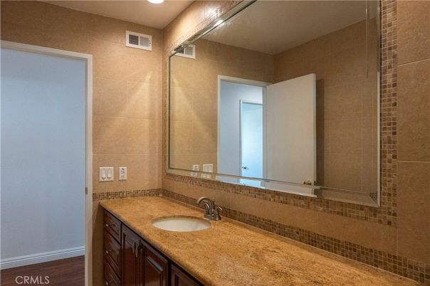 Bathroom, Interior, Recessed Lighting, Wood Texture Flooring
