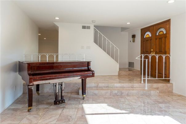 Interior, Piano, Recessed Lighting
