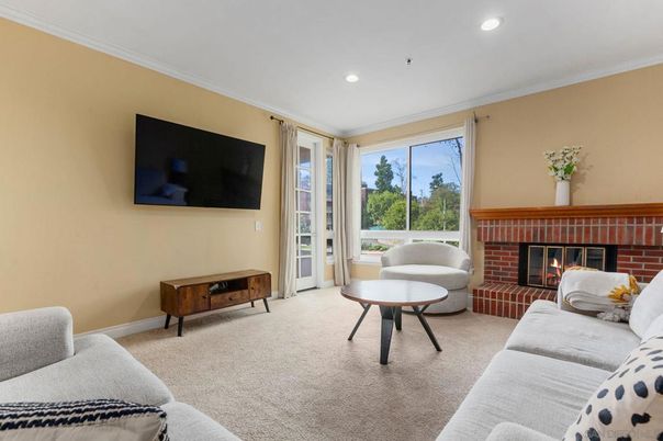 Fireplace, Interior, Living room, Recessed Lighting