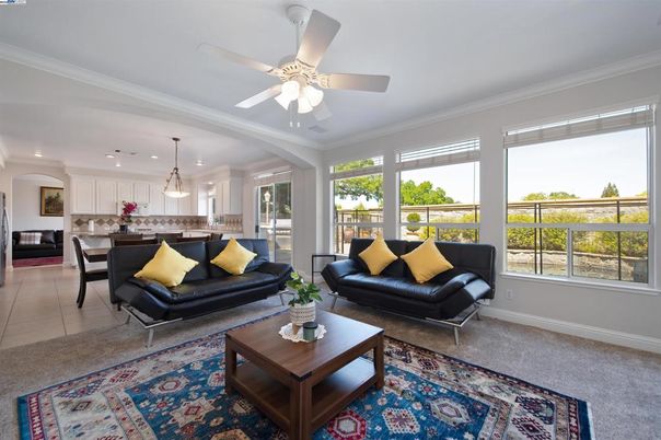 Dining room, Interior, Kitchen, Living room, Pendant Lights, Recessed Lighting