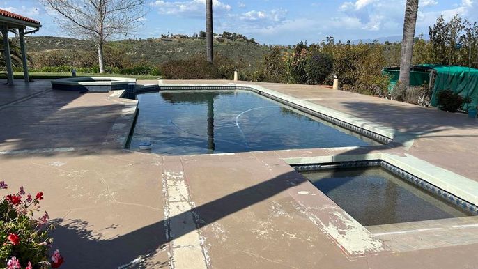 Exterior, Pool