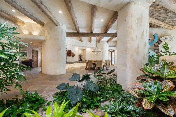 Dining room, Interior, Pendant Lights, Recessed Lighting, Wooden Beams