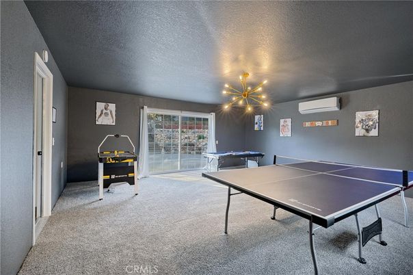 Billiard Table, Game Room, Interior