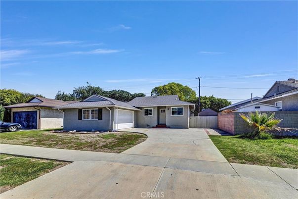 Attached, Backyard, Exterior, Facade, Ranch