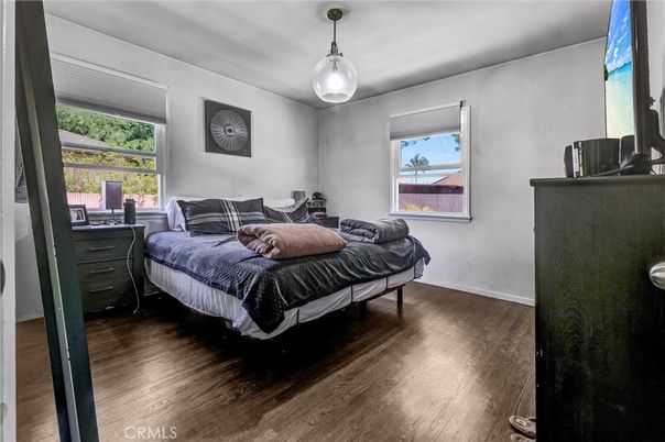 Bedroom, Interior, Pendant Lights, Wood Texture Flooring