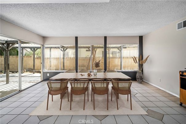 Dining room, Interior
