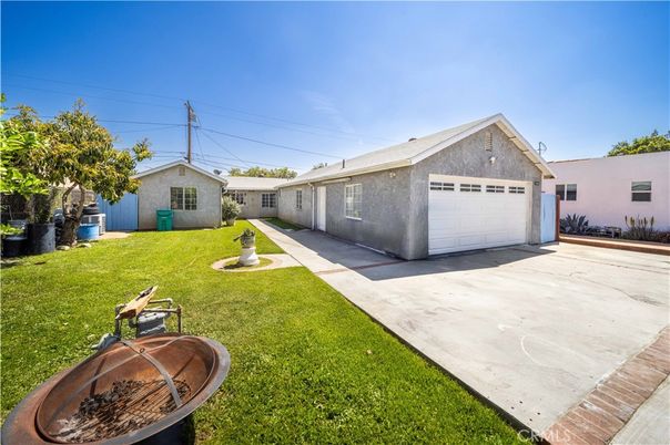 Backyard, Detached Garage, Exterior