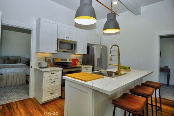 Bedroom, Interior, Kitchen, Pendant Lights, Stainless Steel Appliances, Wood Texture Flooring