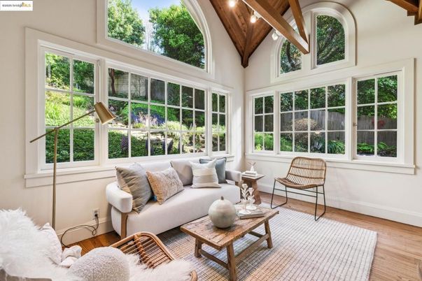 Interior, Living room, Sun Room, Wooden Beams, Wooden Ceilings, Wood Texture Flooring