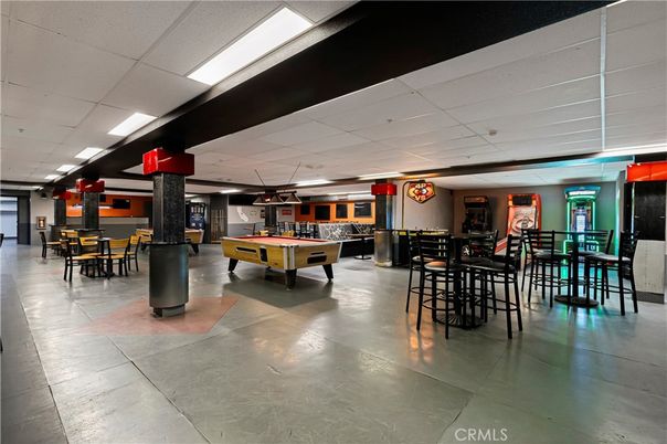 Billiard Table, Dining room, Game Room, Interior, Recessed Lighting